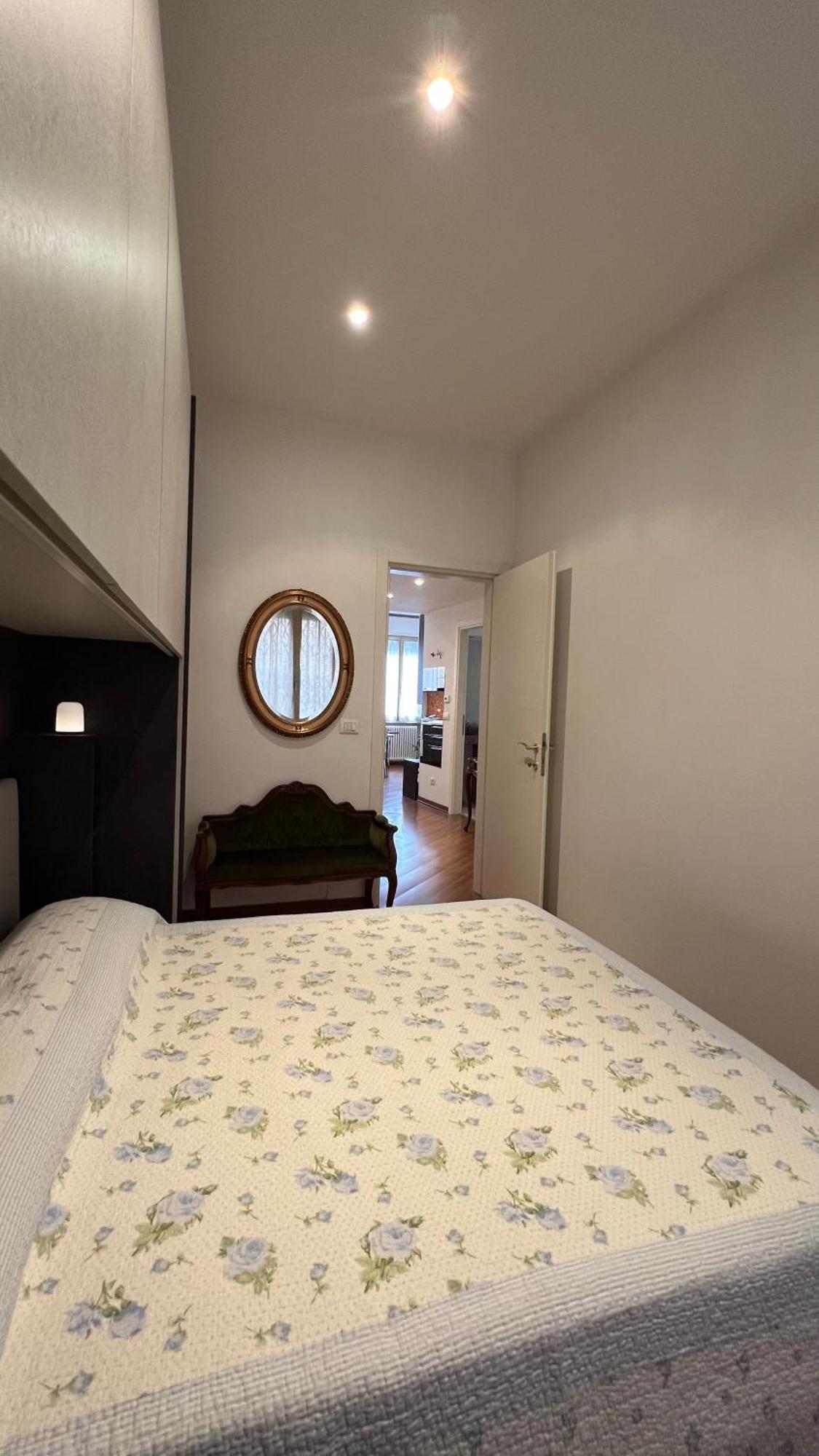 Charming Apartment Near Saragozza Μπολόνια Εξωτερικό φωτογραφία