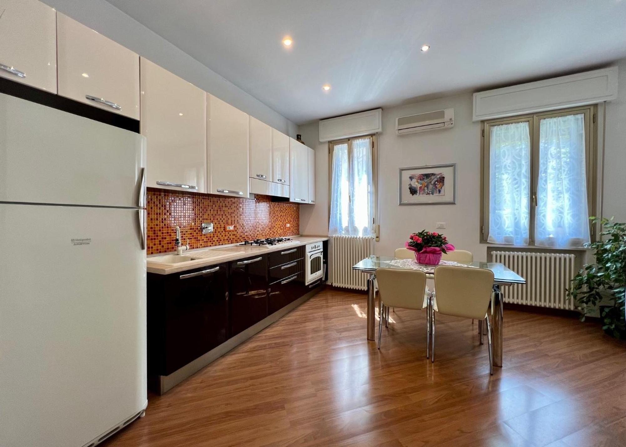 Charming Apartment Near Saragozza Μπολόνια Εξωτερικό φωτογραφία