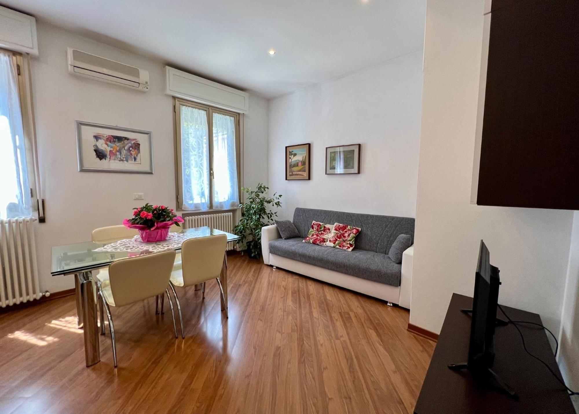 Charming Apartment Near Saragozza Μπολόνια Εξωτερικό φωτογραφία